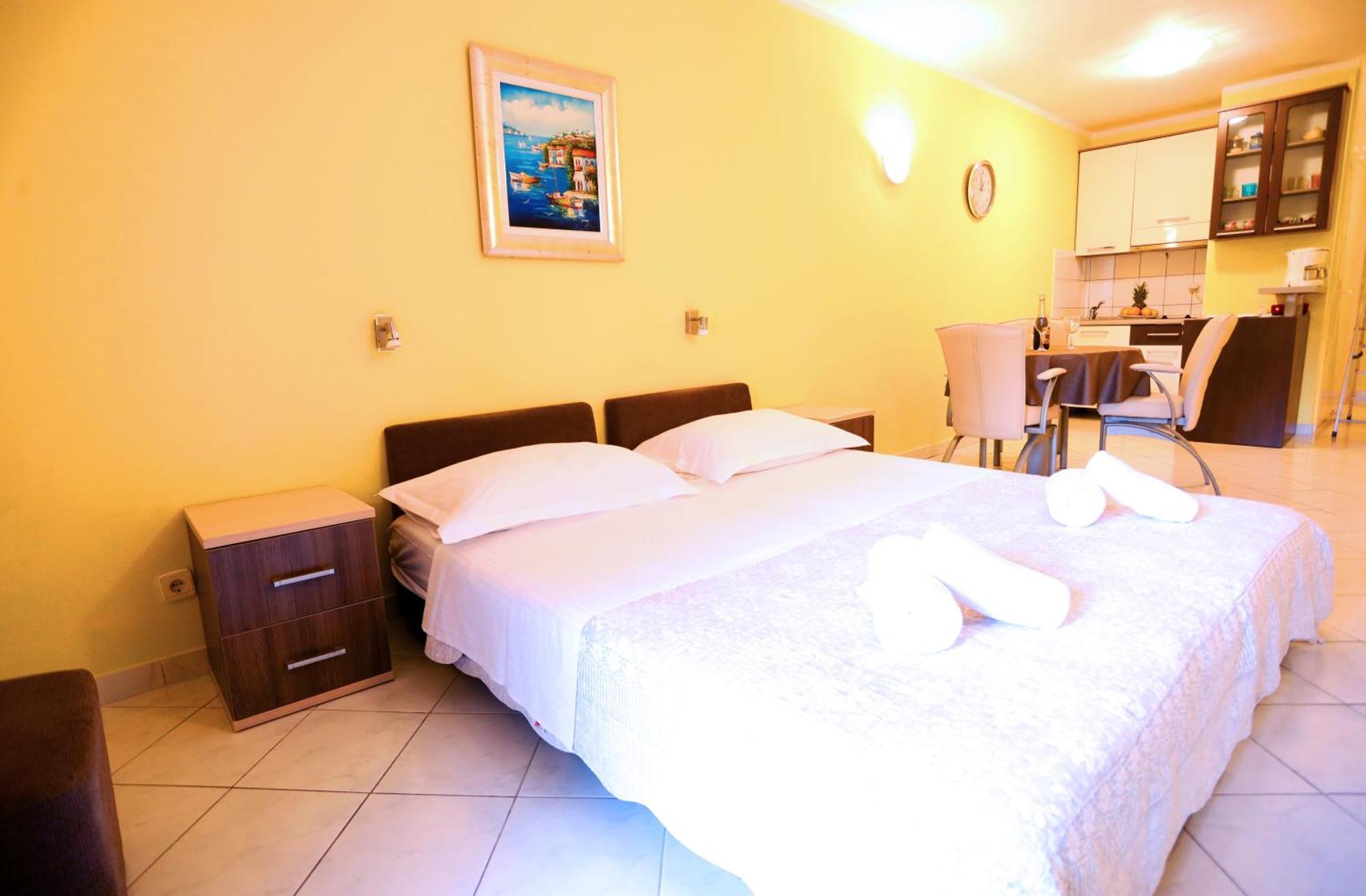 Beach Apartments Vlado Подстрана Экстерьер фото