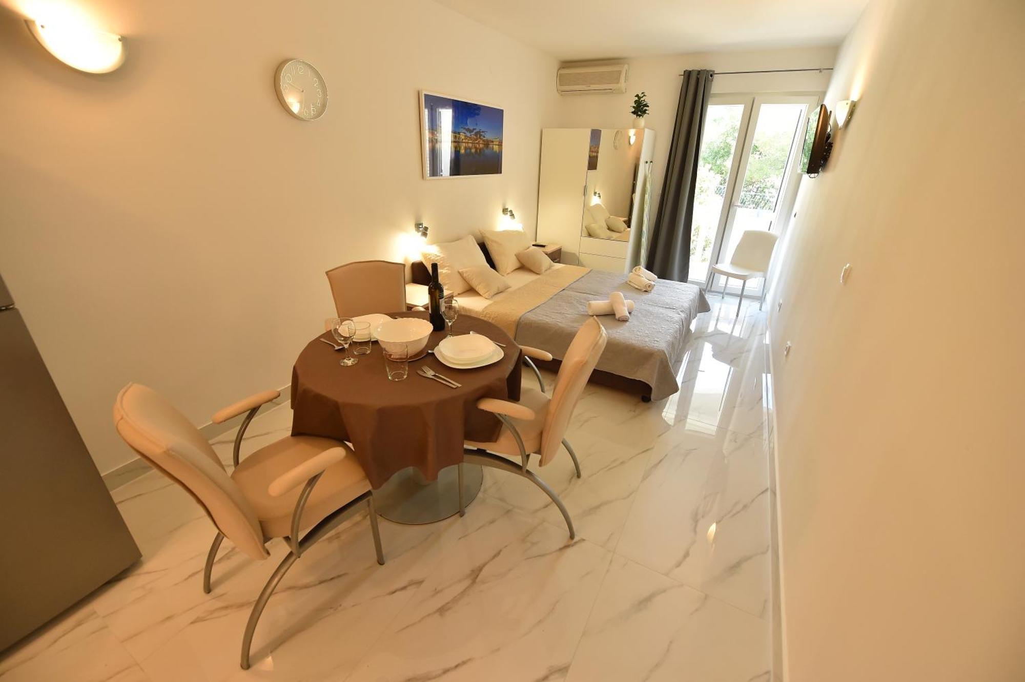Beach Apartments Vlado Подстрана Экстерьер фото